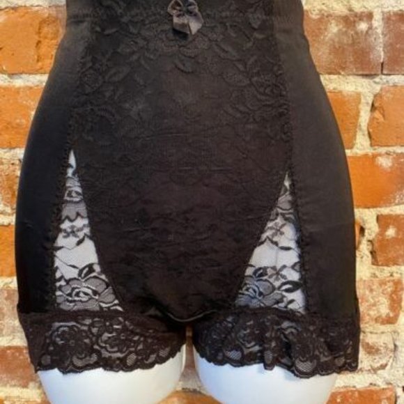 Rhonda Shear Beige Pin Up Panty with Lace Trim - Picture 3 of 3